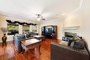 513 Rocky Creek Dr, Mansfield, TX 76063 - Photo 5