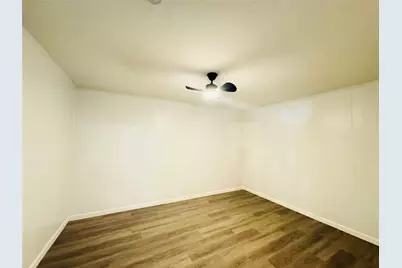 2118 Rock Creek Drive, Grand Prairie, TX 75050 - Photo 15