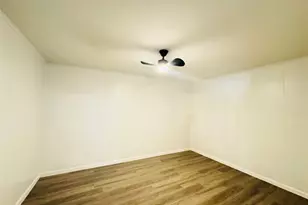 2118 Rock Creek Dr, Grand Prairie, TX 75050 - Photo 15