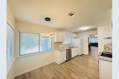 2118 Rock Creek Drive, Grand Prairie, TX 75050 - Photo 7