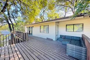 2118 Rock Creek Dr, Grand Prairie, TX 75050 - Photo 27