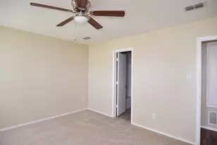 1421 Queens Brook Ln, Fort Worth, TX 76140 - Photo 13