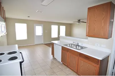 1421 Queens Brook Lane, Fort Worth, TX 76140 - Photo 9