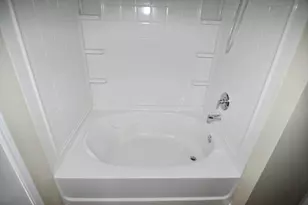 1421 Queens Brook Ln, Fort Worth, TX 76140 - Photo 15