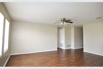 1421 Queens Brook Lane, Fort Worth, TX 76140 - Photo 3