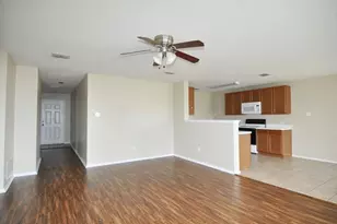 1421 Queens Brook Ln, Fort Worth, TX 76140 - Photo 11