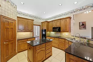 1860 Plum Creek Dr, Midlothian, TX 76065 - Photo 17