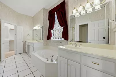 1860 Plum Creek Drive, Midlothian, TX 76065 - Photo 19
