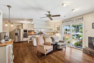 4805 Hildring Drive E, Fort Worth, TX 76109 - Photo 11