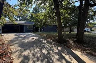 110 S Hickory Ave, Denison, TX 75020 - Photo 1