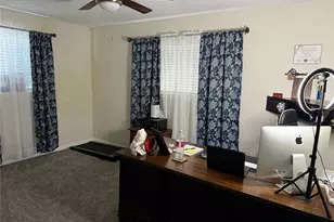 110 S Hickory Ave, Denison, TX 75020 - Photo 11