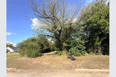 417 N 3rd Street, Corsicana, TX 75110 - Photo 1