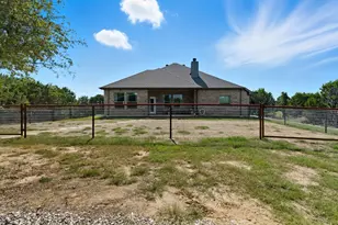 4455 Skyline Dr, Bluff Dale, TX 76433 - Photo 11