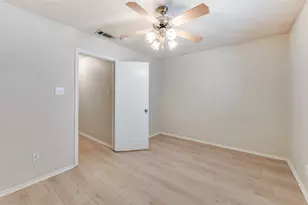 2617 Prospect Ave, Fort Worth, TX 76164 - Photo 11