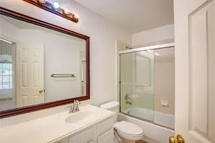 8116 Dogwood Ln, Irving, TX 75063 - Photo 19