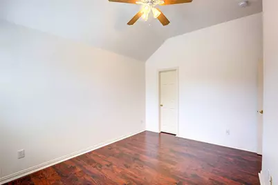 8116 Dogwood Lane, Irving, TX 75063 - Photo 17