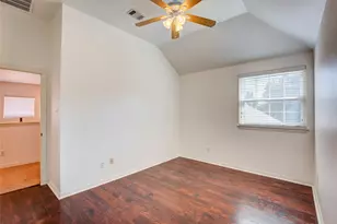 8116 Dogwood Ln, Irving, TX 75063 - Photo 15