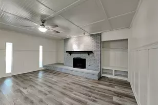 1019 Park Center St, Benbrook, TX 76126 - Photo 5