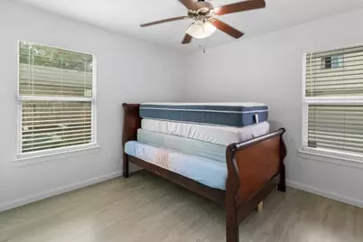 608 N East Street, Arlington, TX 76011 - Photo 19