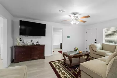 608 N East Street, Arlington, TX 76011 - Photo 7