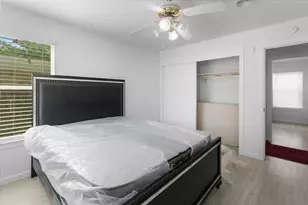 608 N East St, Arlington, TX 76011 - Photo 17