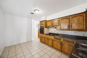 2739 Plaza Blvd, Dallas, TX 75241 - Photo 9