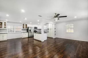 4309 Elmwood Ct, Granbury, TX 76049 - Photo 3