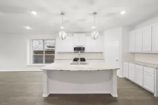 7736 Gatevine Ave, Joshua, TX 76058 - Photo 3