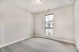 128 Enclave Dr, Lakewood Village, TX 75068 - Photo 21