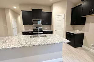 10617 Zircon Ln, Fort Worth, TX 76036 - Photo 3