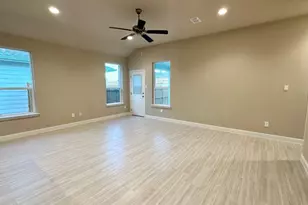 10617 Zircon Ln, Fort Worth, TX 76036 - Photo 5