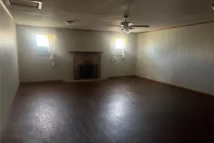 203 Washington Ave, Strawn, TX 76475 - Photo 9