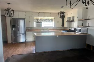 203 Washington Ave, Strawn, TX 76475 - Photo 7