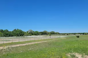 3164 Clater Powell Rd, Waco, TX 76705 - Photo 13