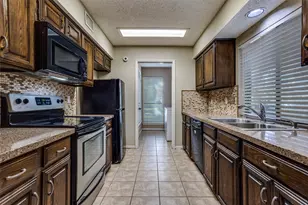 2204 W Park Blvd, Plano, TX 75075 - Photo 7