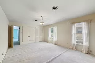 817 S Rusk St, Gainesville, TX 76240 - Photo 9