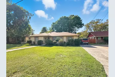 817 S Rusk Street, Gainesville, TX 76240 - Photo 1