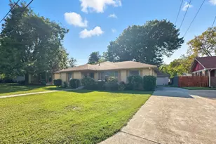 817 S Rusk St, Gainesville, TX 76240 - Photo 23