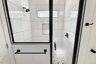 805 Exeter St, Fort Worth, TX 76104 - Photo 17