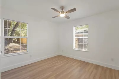 916 Zelda Drive, Hurst, TX 76053 - Photo 19