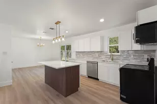 916 Zelda Dr, Hurst, TX 76053 - Photo 9