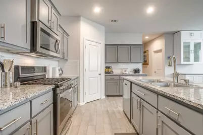 8609 Mirror Lake Drive, Fort Worth, TX 76179 - Photo 15