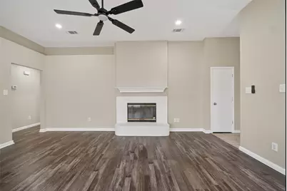 3001 Green Vista Court, Grand Prairie, TX 75052 - Photo 11
