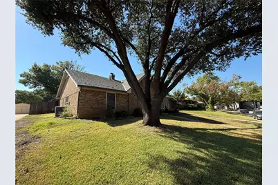 504 Chaffee Drive, Arlington, TX 76006 - Photo 3