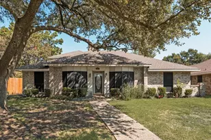 443 Dinalynn St, Mesquite, TX 75149 - Photo 1