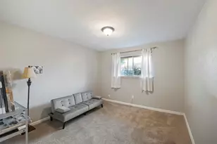 710 Waynelee Dr, Lancaster, TX 75146 - Photo 15