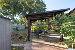 710 Waynelee Dr, Lancaster, TX 75146 - Photo 21