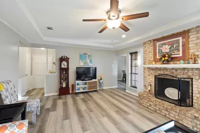 710 Waynelee Drive, Lancaster, TX 75146 - Photo 5