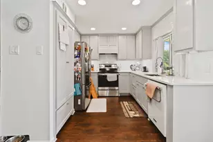 1920 Avignon Ct, Carrollton, TX 75007 - Photo 13