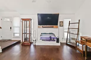 1920 Avignon Ct, Carrollton, TX 75007 - Photo 9